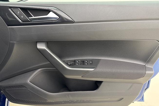 VOLKSWAGEN Polo Photo 25