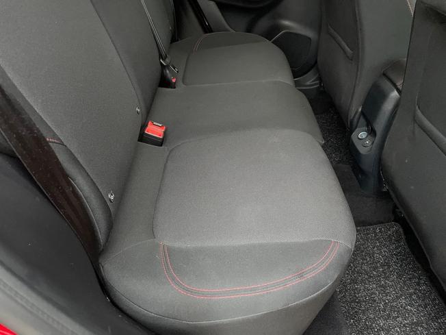 FORD Puma Photo 31