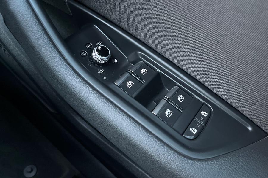 Audi A4 Photo autoimg-fd9742b9925cfc331e8e7c8571a2515b402ed2b5.jpg
