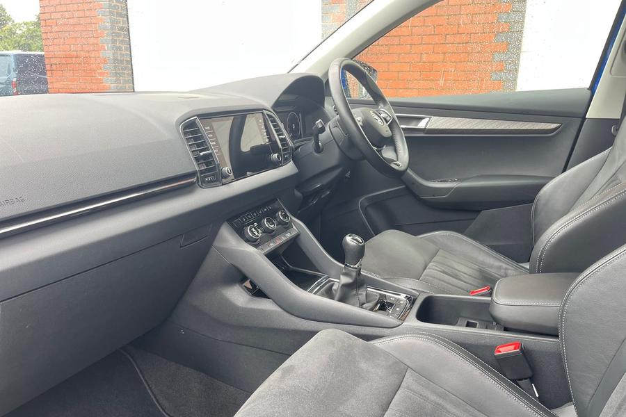 Skoda KAROQ Photo autoimg-fd9814fb8161b6e91c57df45d30471ce4bd59788.jpg