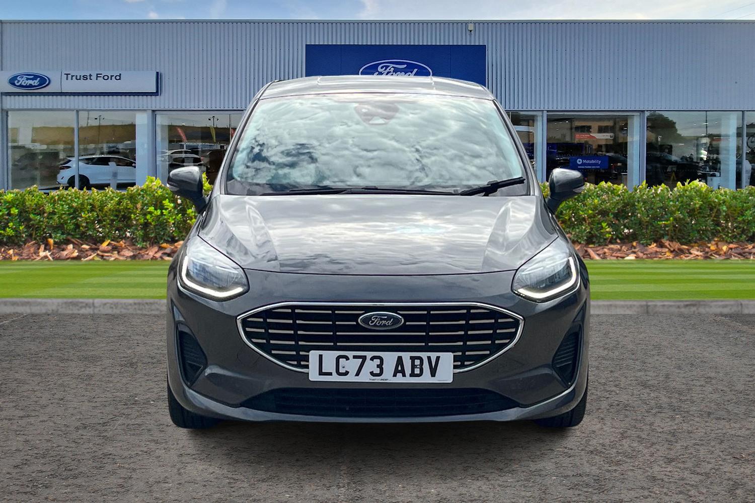 Ford Fiesta Photo 5