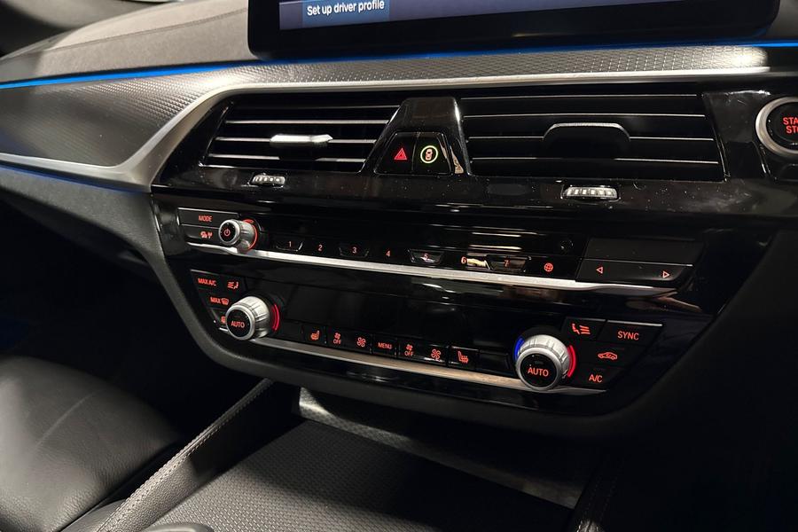 BMW 5 Series Photo autoimg-fd9c3628de483e7f4d6ba318ae5277224cc6b4ee.jpg