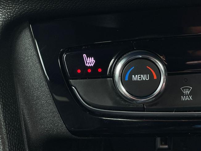 VAUXHALL Corsa Photo 46
