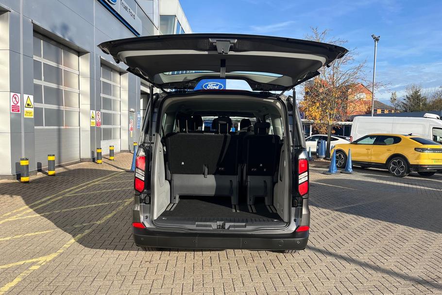 Used Ford TOURNEO CUSTOM 6