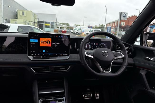 VOLKSWAGEN Tiguan Photo 38