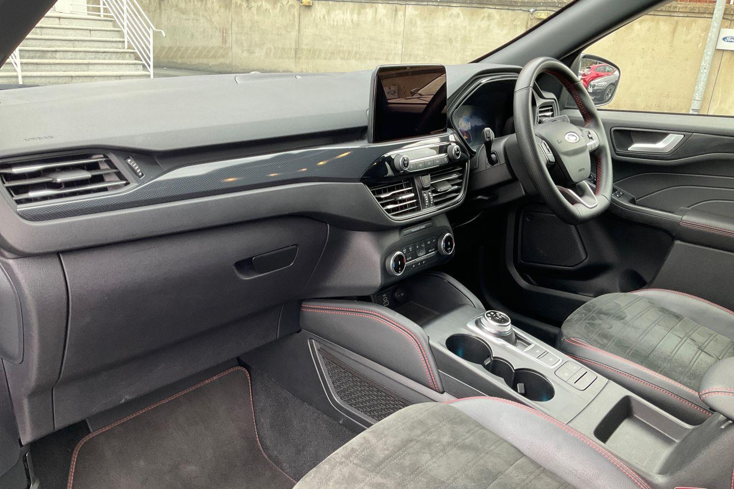 Ford KUGA Photo 17