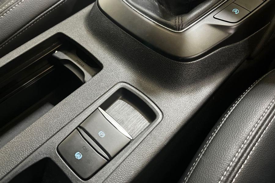 Ford KUGA Photo autoimg-fdac9b63c28fa59f5301ef99d7a1a21d977898c5.jpg