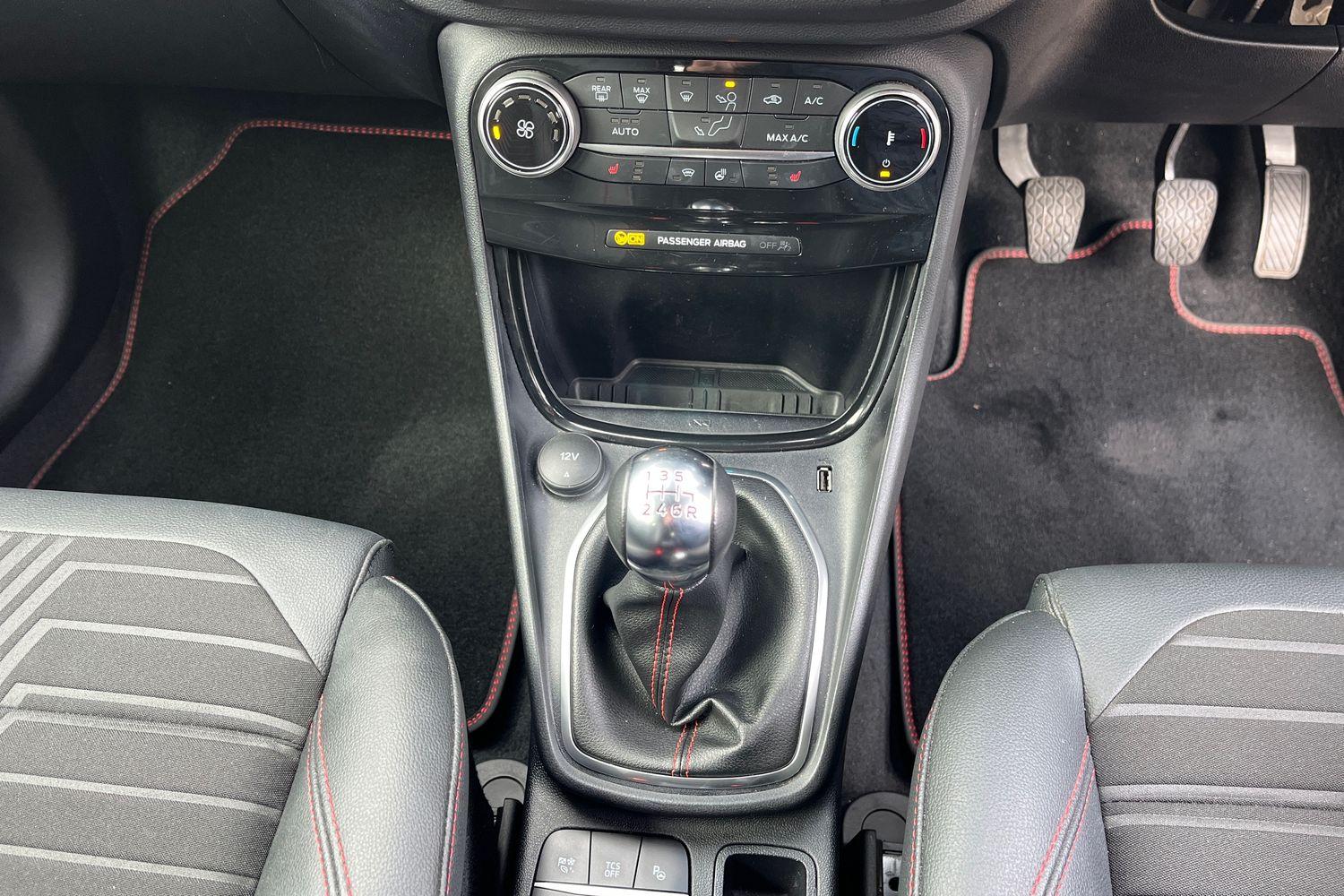 Ford Puma Photo 31