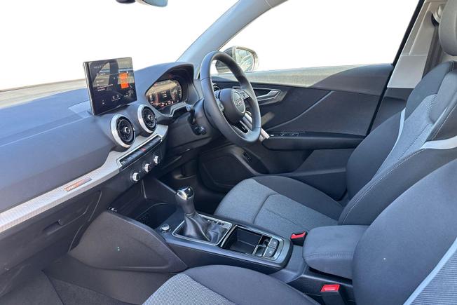 AUDI Q2 Photo 2