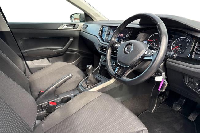 VOLKSWAGEN Polo Photo 6