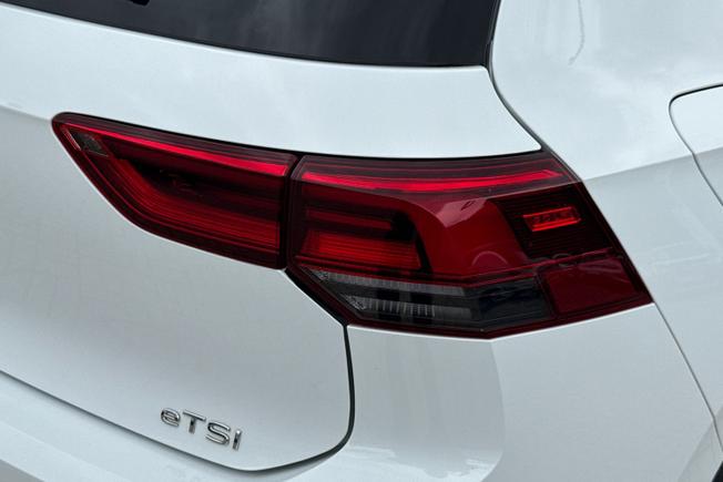 VOLKSWAGEN Golf Photo 18