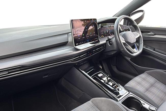 VOLKSWAGEN Golf Photo 2