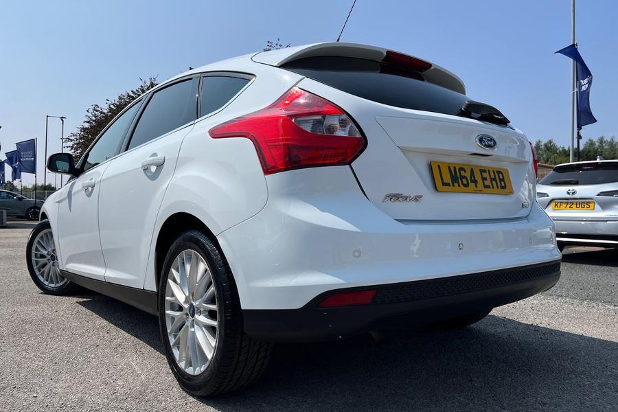 Ford Focus Photo autoimg-fdb93aa41532a89c59621ab4e6df221113bff8f0.jpg