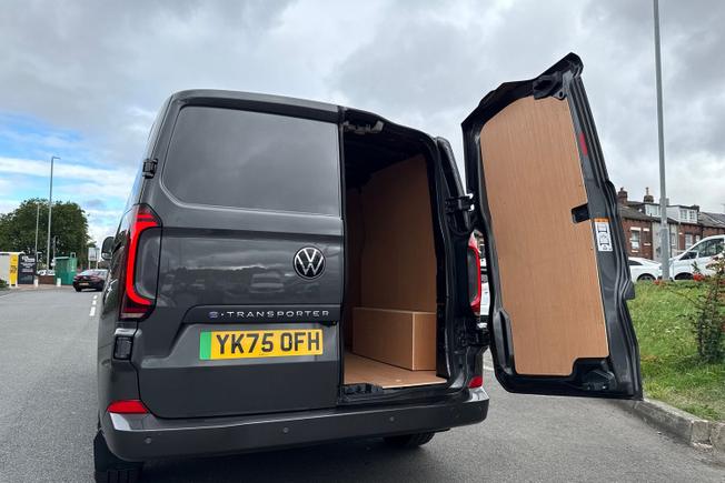 VOLKSWAGEN Transporter Photo 41