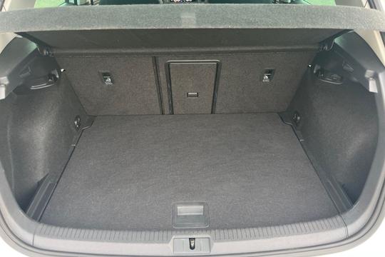 Volkswagen Golf Photo autoimg-fdbdb2dbb787990fd8630b69d4d6d48aafa23c95.jpg