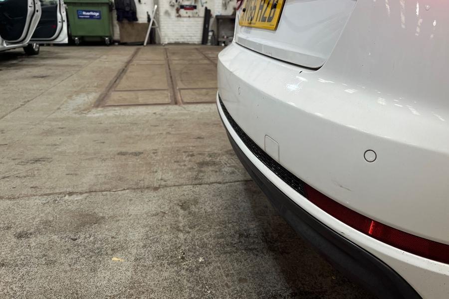 Audi A4 Photo autoimg-fdbea7b69eb8d192b79b357f76a8a1d773ebeae7.jpg