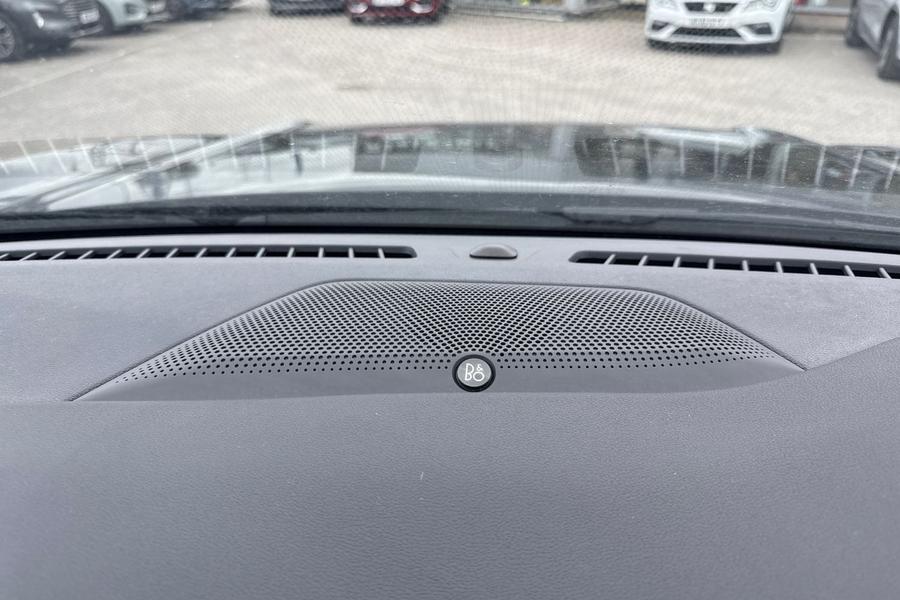 Ford KUGA Photo autoimg-fdbeb1a4587b47a2dd5d645567a4c9c58d2b09f4.jpg