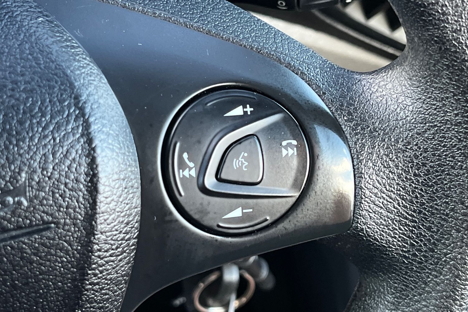 Ford TRANSIT CONNECT Photo 27