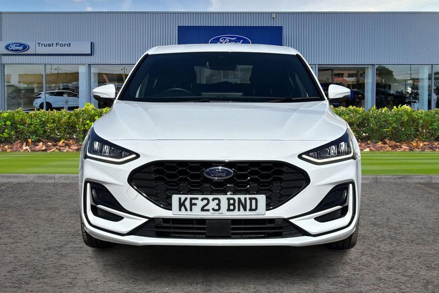 Ford Focus Photo autoimg-fdc40af7d42f9eaf3e1bdeb4aec5a470e5d91e99.jpg