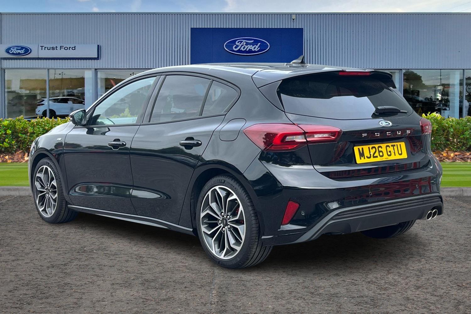 Ford Focus Photo 1