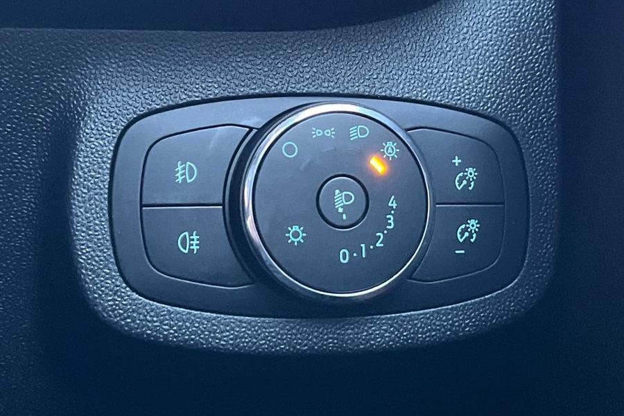 Ford Fiesta Photo autoimg-fdc48a94e844c58d3efc6d4fe203da66e1b368f3.jpg