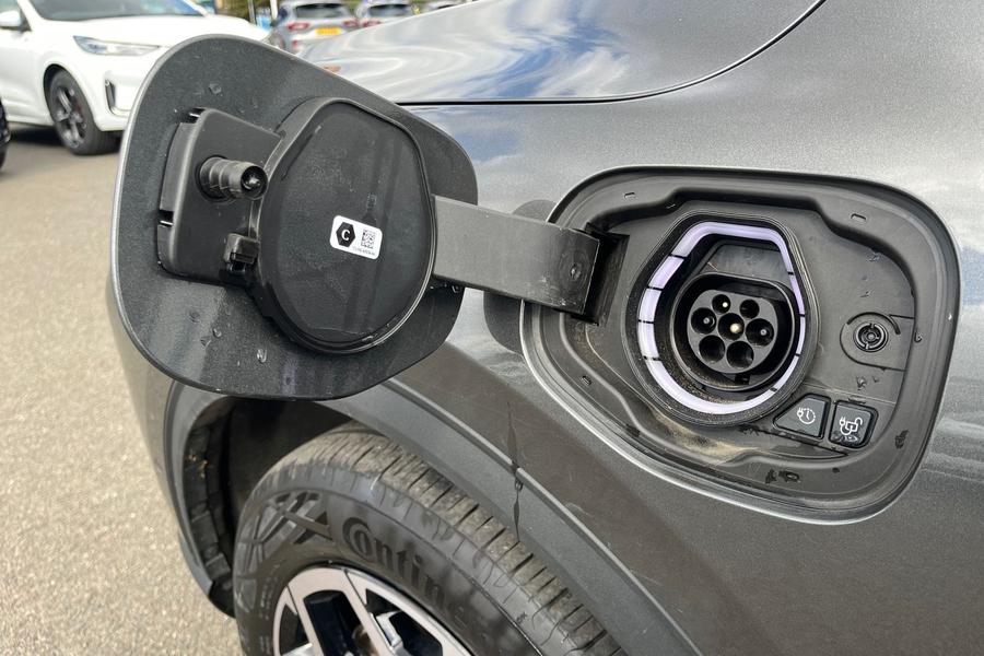 Ford KUGA Photo autoimg-fdc710ef61591698d5b21d8c42bbea8a3b436082.jpg