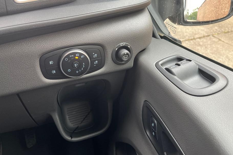 Used Ford TRANSIT WV75VNT 33