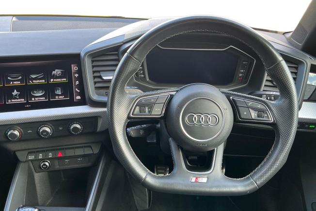 AUDI A1 Photo 11