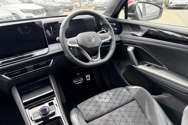 VOLKSWAGEN Tiguan Photo 30