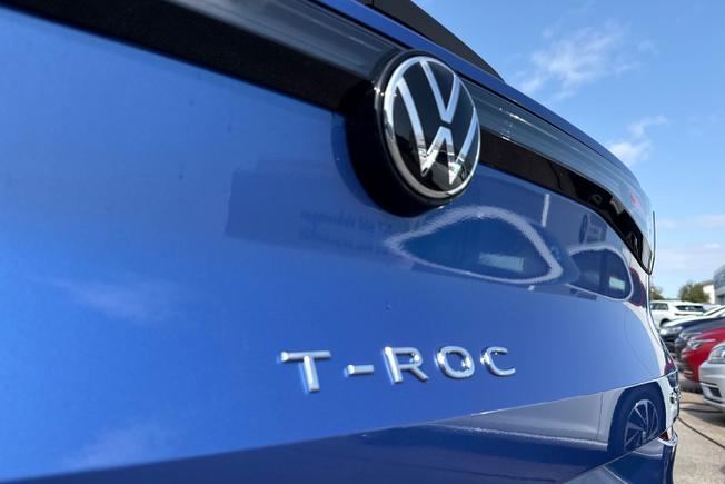 Volkswagen T-Roc Photo 22