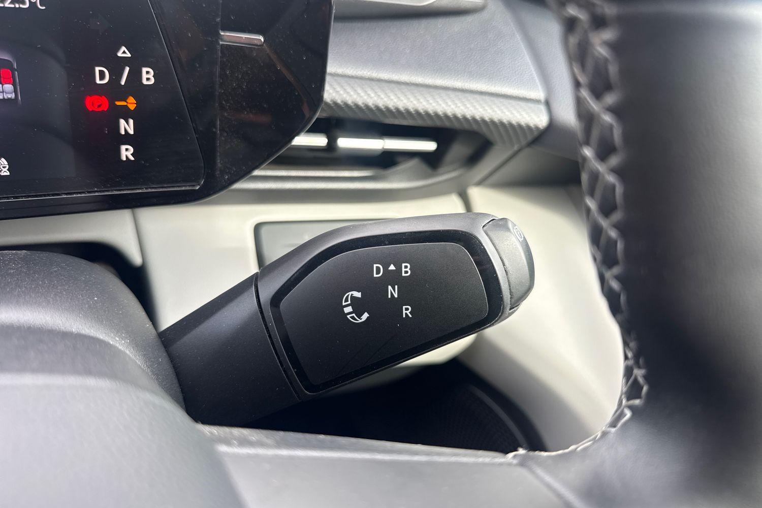 Ford Explorer Photo 14