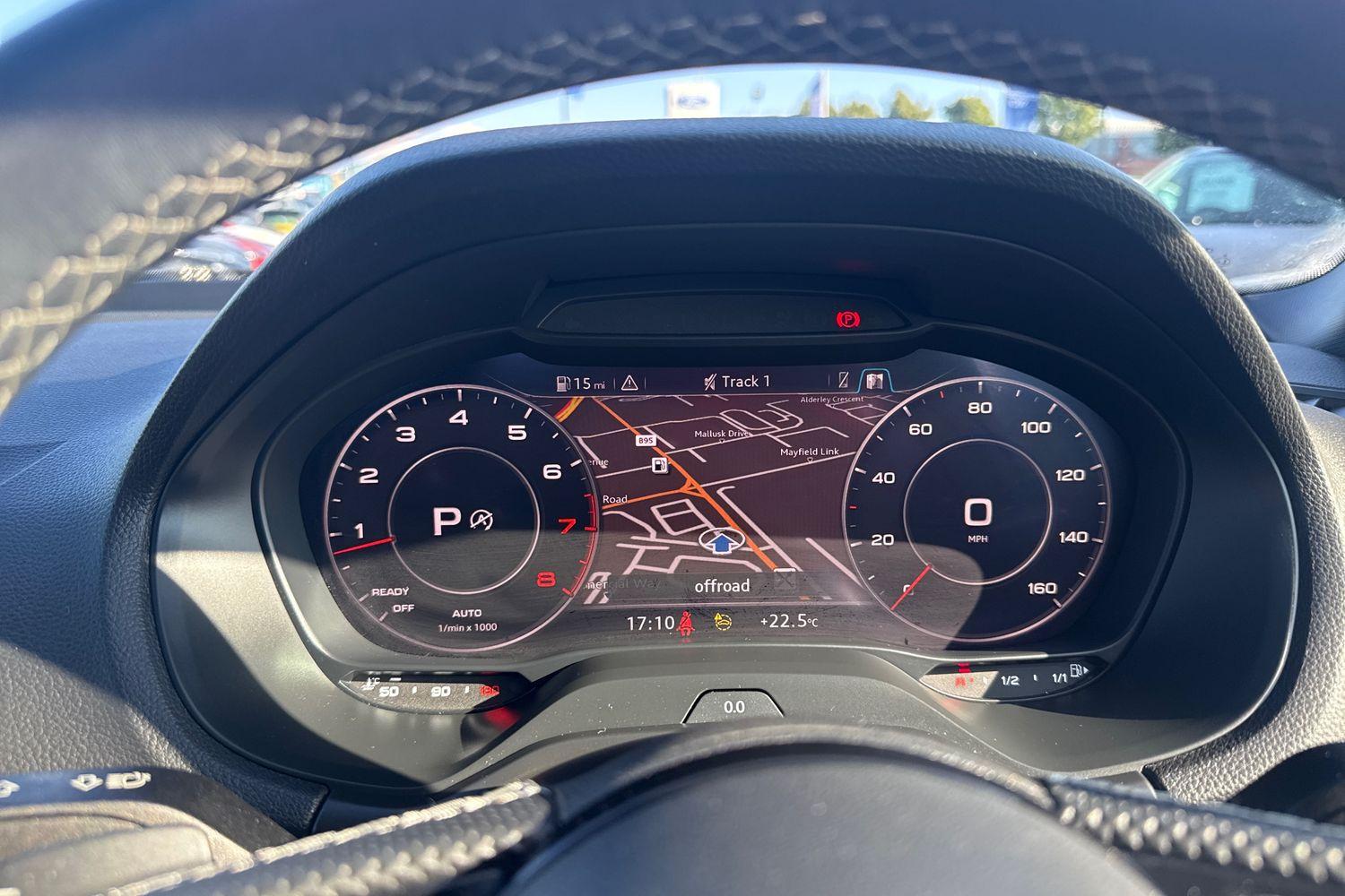 Audi Q2 Photo 12