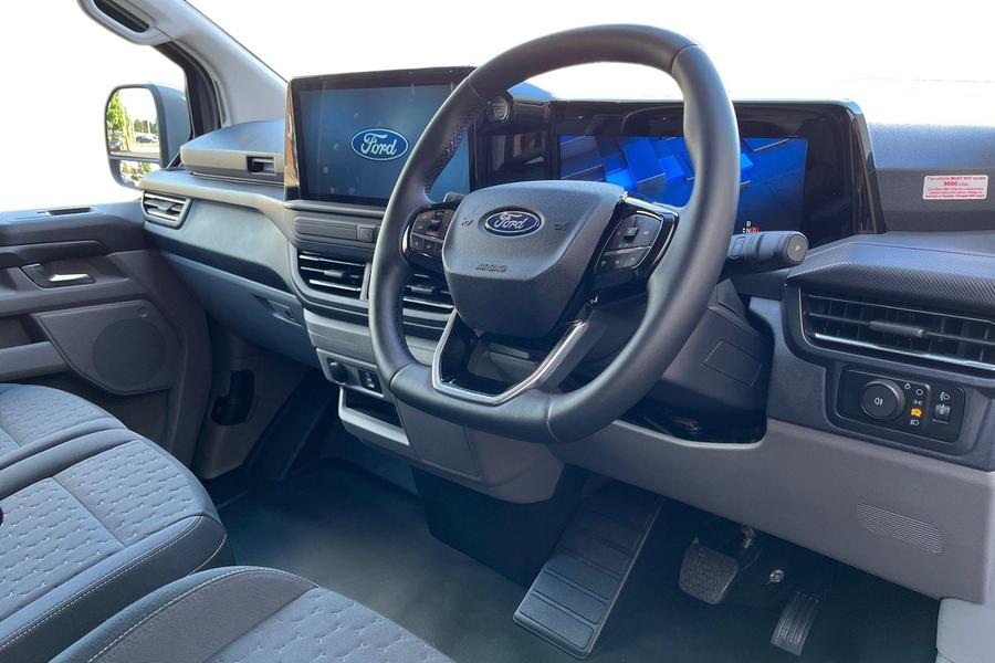 Ford TRANSIT CUSTOM Photo autoimg-fdd51e303550656c01475e799b4c2feb22cb13af.jpg
