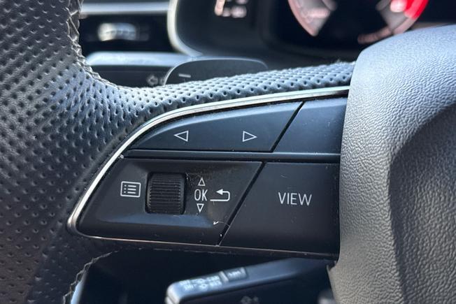 AUDI Q7 Photo 16
