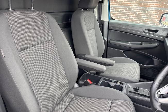 VOLKSWAGEN Caddy Photo 37