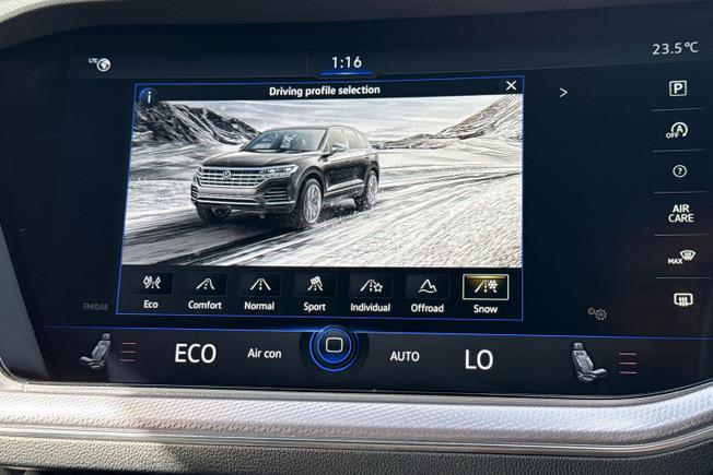 VOLKSWAGEN Touareg Photo 42