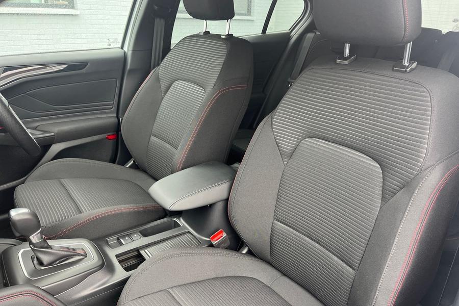 Ford FOCUS Photo autoimg-fdeaf450026c4a6d49c9028921f4fc0ab7b5fb54.jpg
