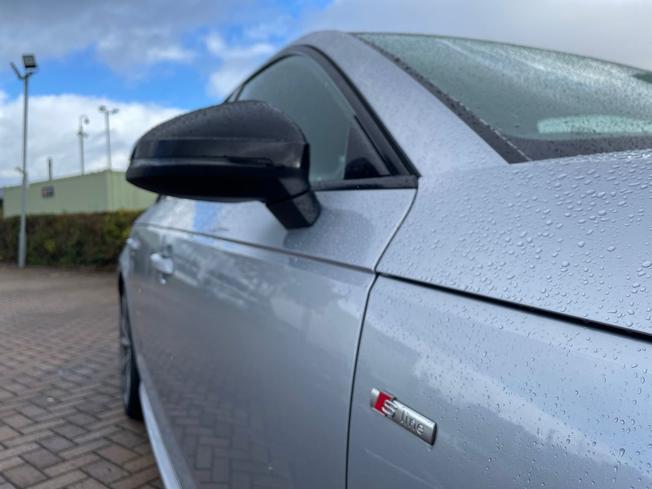 AUDI A4 Photo 34