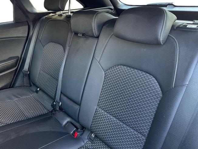 KIA Ceed Photo 9