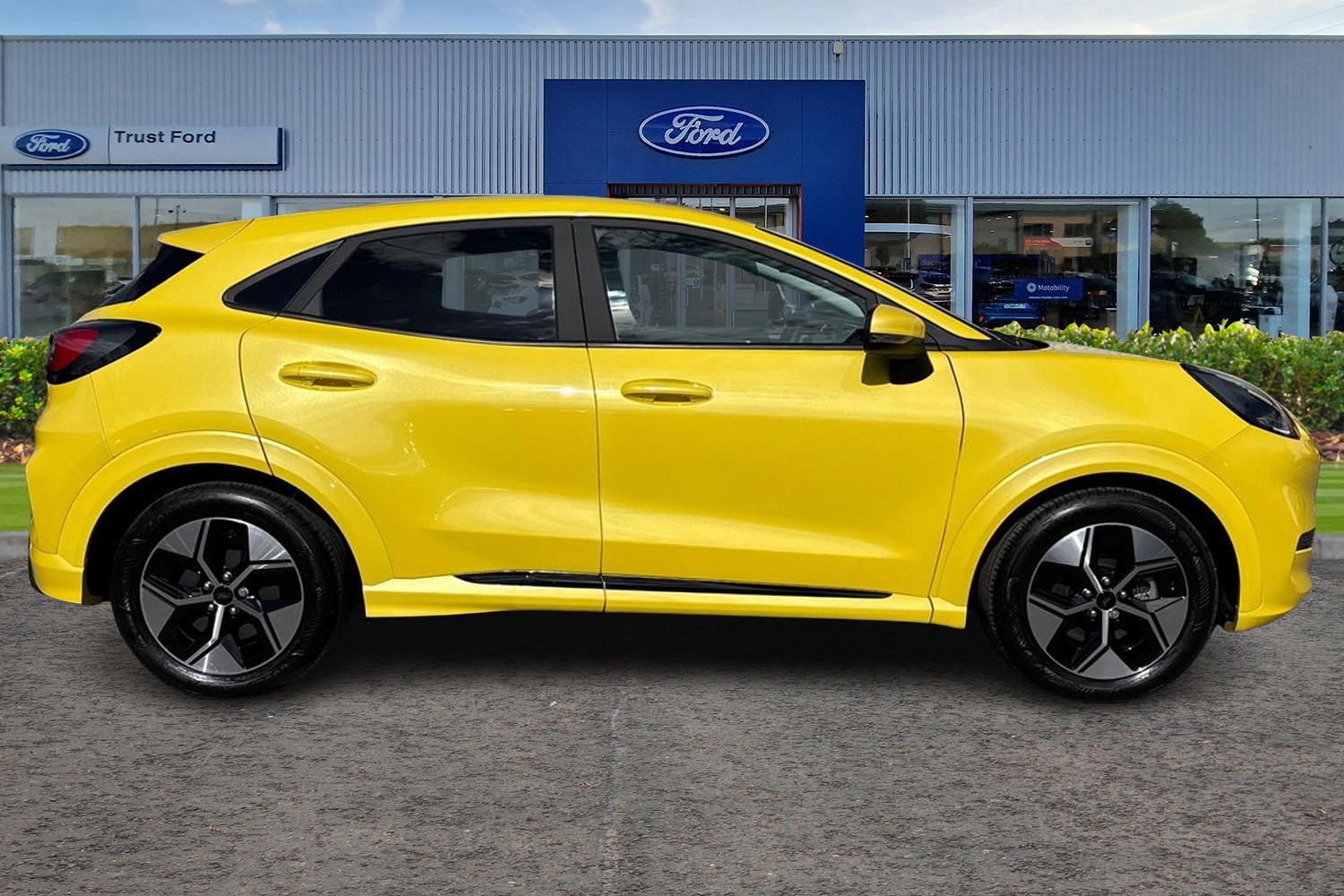 Ford PUMA Photo 2