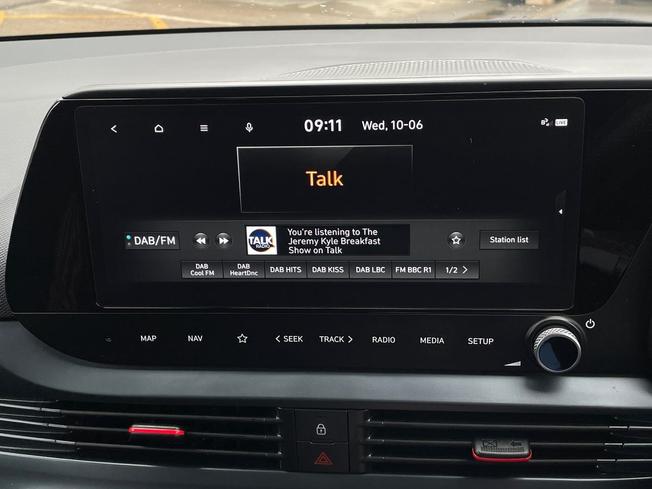 HYUNDAI i20 Photo 13