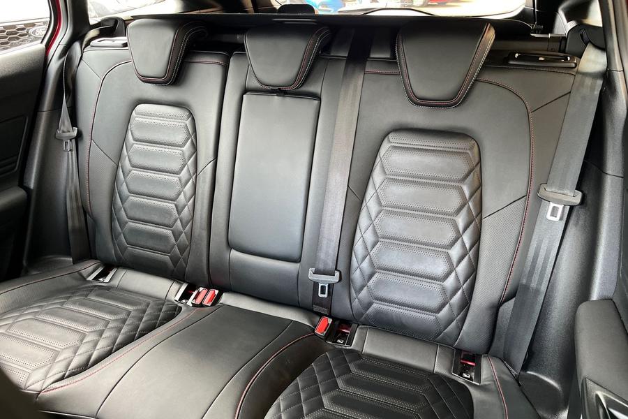 Ford FOCUS Photo autoimg-fdf4692db4e5cebebdba74559c2ba8d4ae4b64bf.jpg