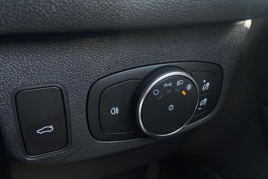 Ford FOCUS Photo autoimg-fdf54039c80200063822e20e32546ac775882f4f.jpg