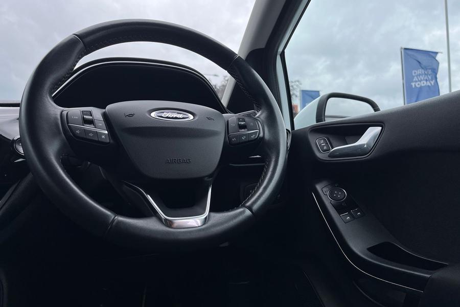 Ford Fiesta Photo autoimg-fdf81a20eddf5633ca6d3b57451b78ec0a63e542.jpg