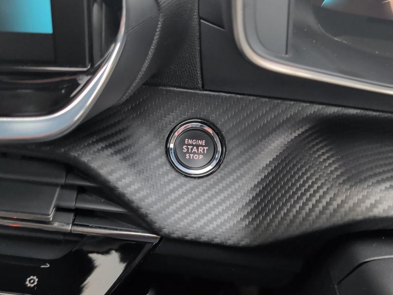 Used Peugeot 2008 YG70CVW 42