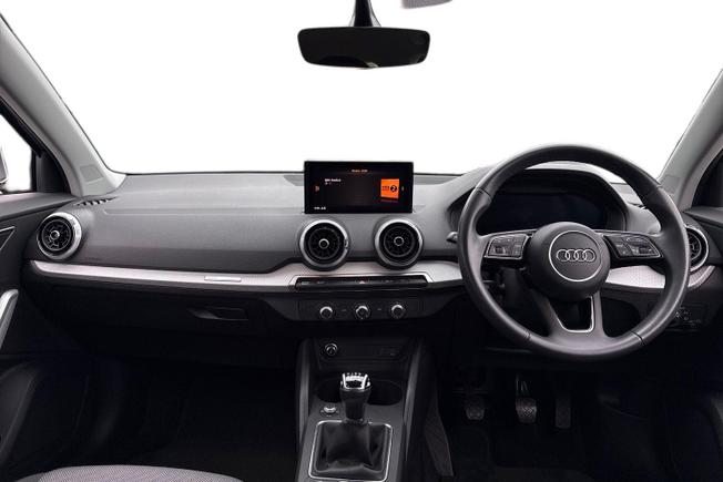 AUDI Q2 Photo 10