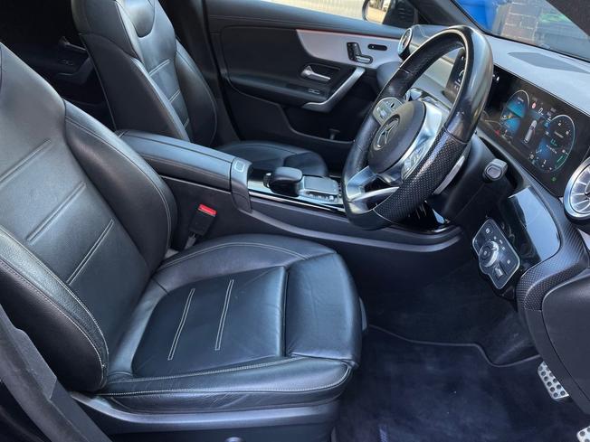 MERCEDES-BENZ CLA Photo 28