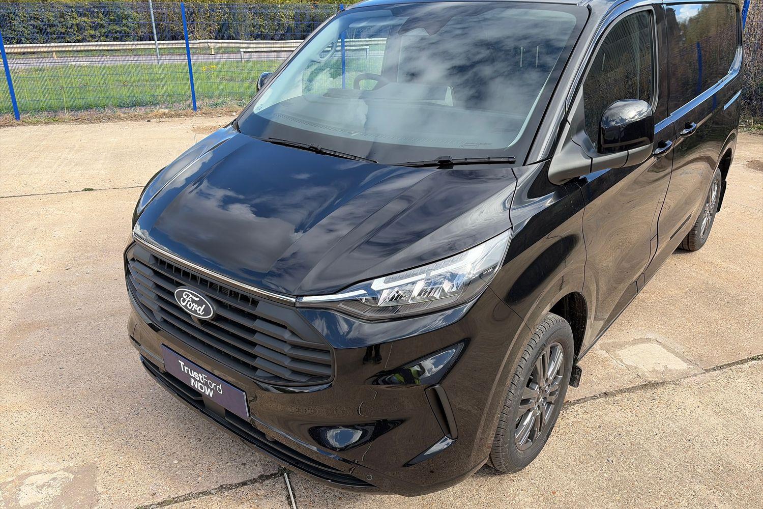 Ford TRANSIT CUSTOM Photo 25
