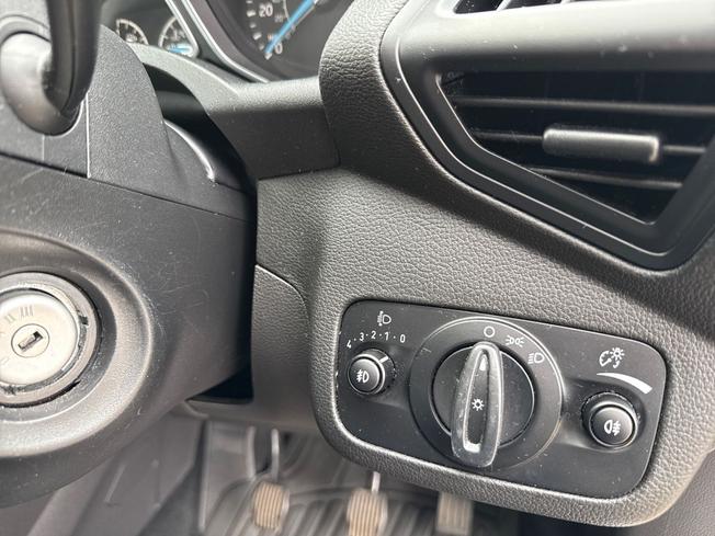 FORD C-Max Photo 26