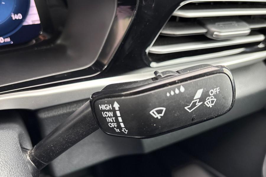Ford TRANSIT CONNECT Photo autoimg-fe0965c59ebaa1c2e8cd900935e3fb58919c1c7b.jpg